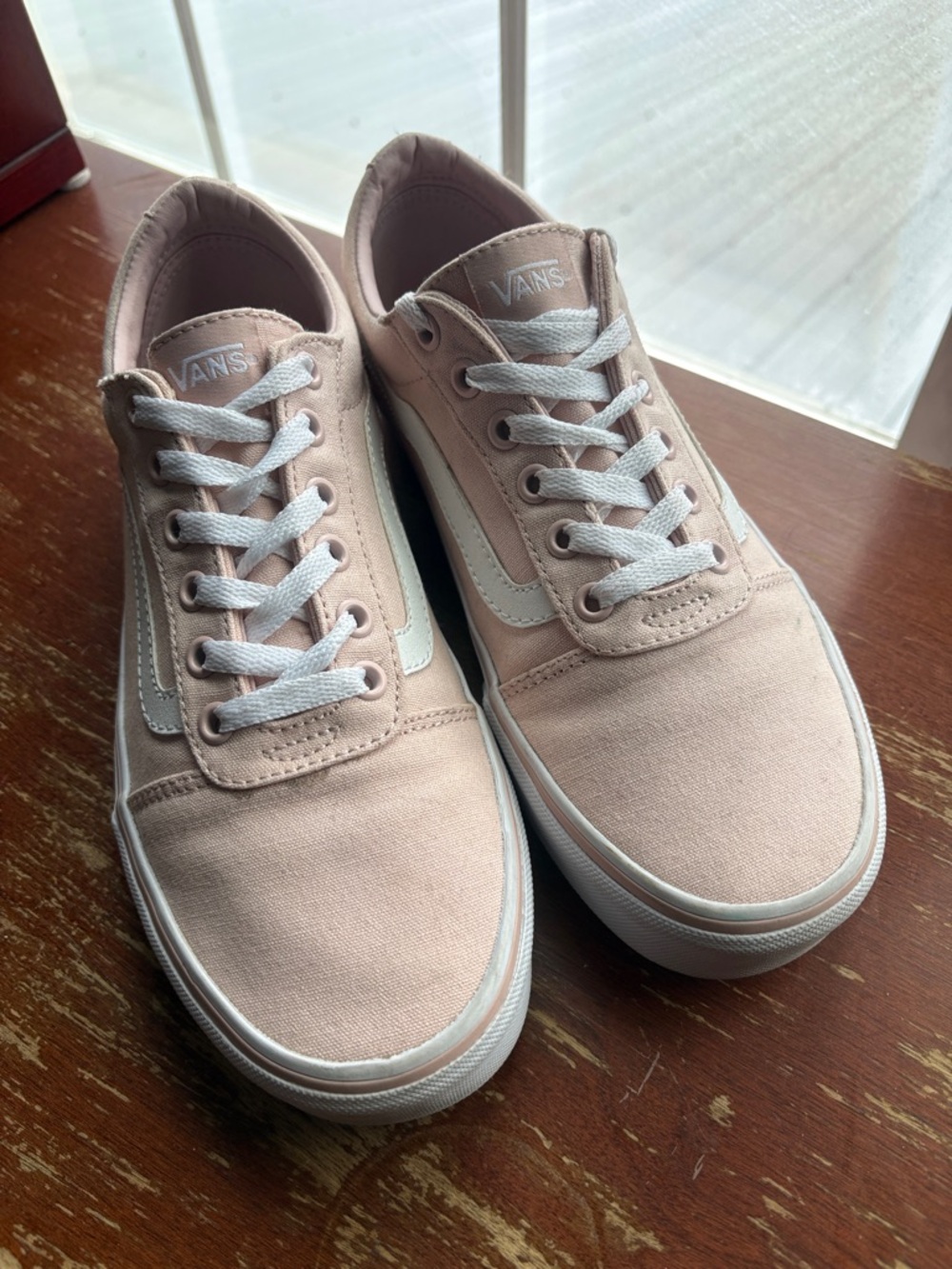 Vans Low Top Sneakers in Blush Pink and White
